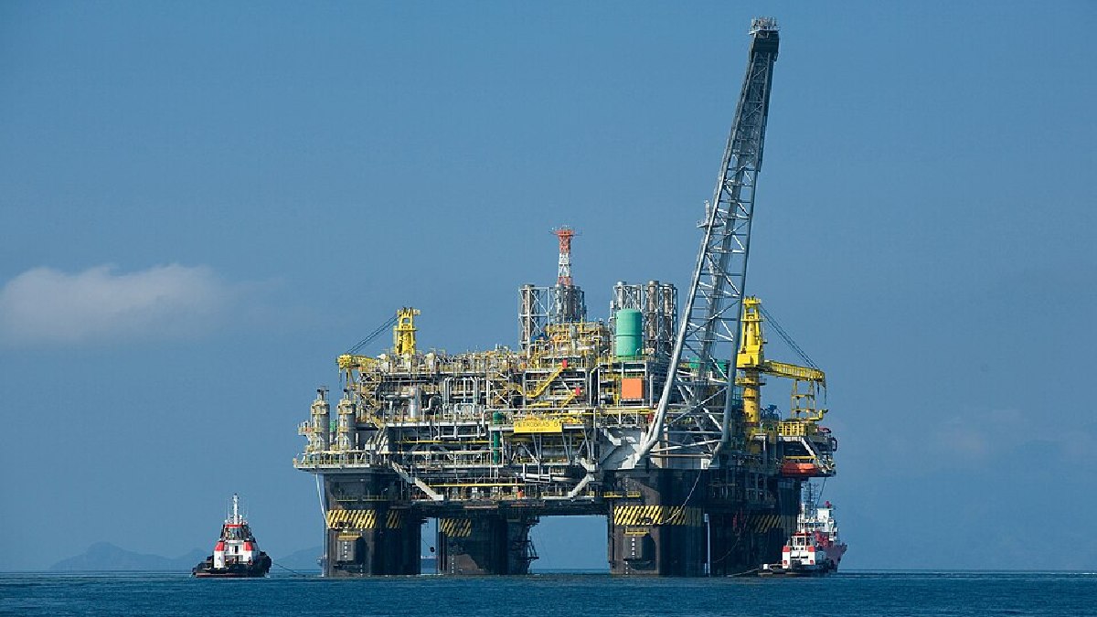 Oiapoque é uma das cidades no centro da discussão sobre exploração do petróleo equatorial, que envolve principalmente a disputa entre a Petrobras e orgãos reguladores, como o IBAMA (Foto: Divulgação Petrobras/ABr / Wikimedia Commons)