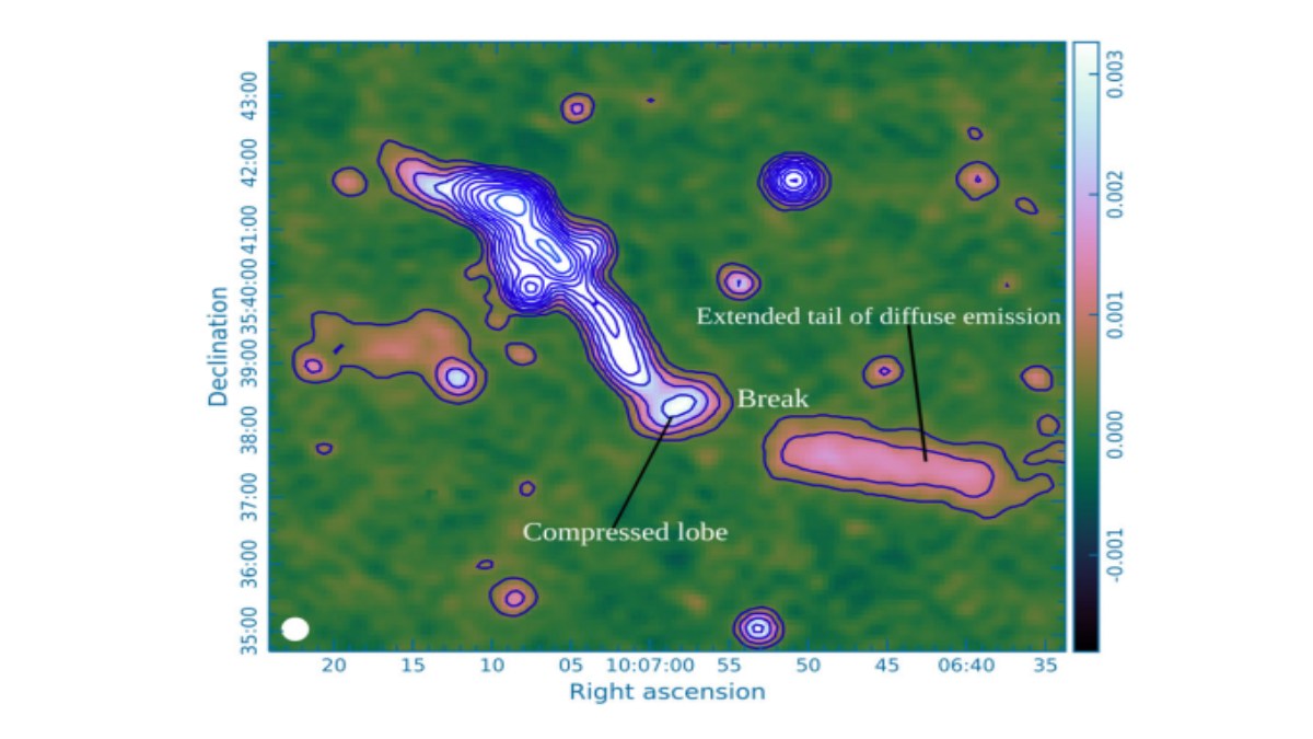 Mapa da difusão dos raios provenientes desse buraco negro supermassivo, levantado pelos pesquisadores. Um evento que conversa com outros eventos astronômicos recentes... (Imagem: Divulgação / Estudo)
