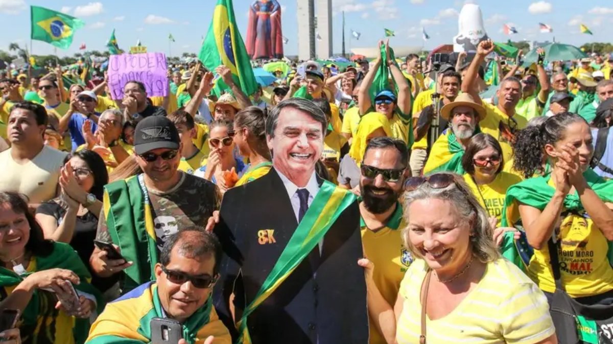 Estudo aponta que pessoas com visões políticas mais rígidas tendem a ter menor flexibilidade cognitiva ao lidar com opiniões divergentes (Foto: Fábio Rodrigues Pozzebom/Agência Brasil)