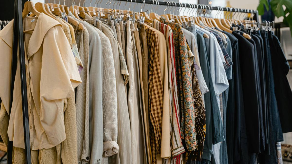 Bagunça no guarda-roupa costuma voltar poucas semanas depois da arrumação