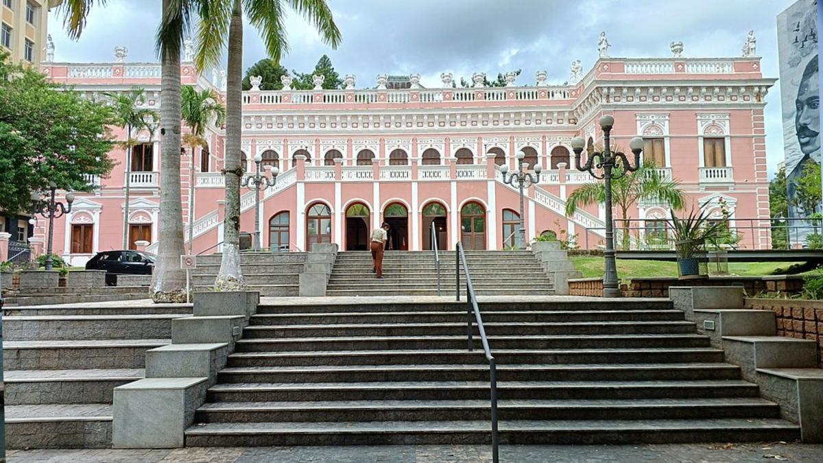 Florianópolis (SC) passou a receber um número crescente de russos nos últimos anos (Foto: Joalpe/Wikimedia Commons)