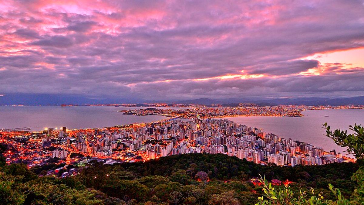Além do turismo, o município ganhou destaque por oferecer qualidade de vida e boa infraestrutura (Foto: Oscar fava/Wikimedia Commons)