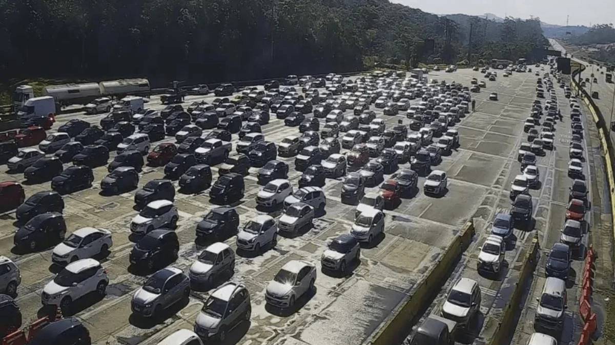 Congestionamento trava Anchieta-Imigrantes