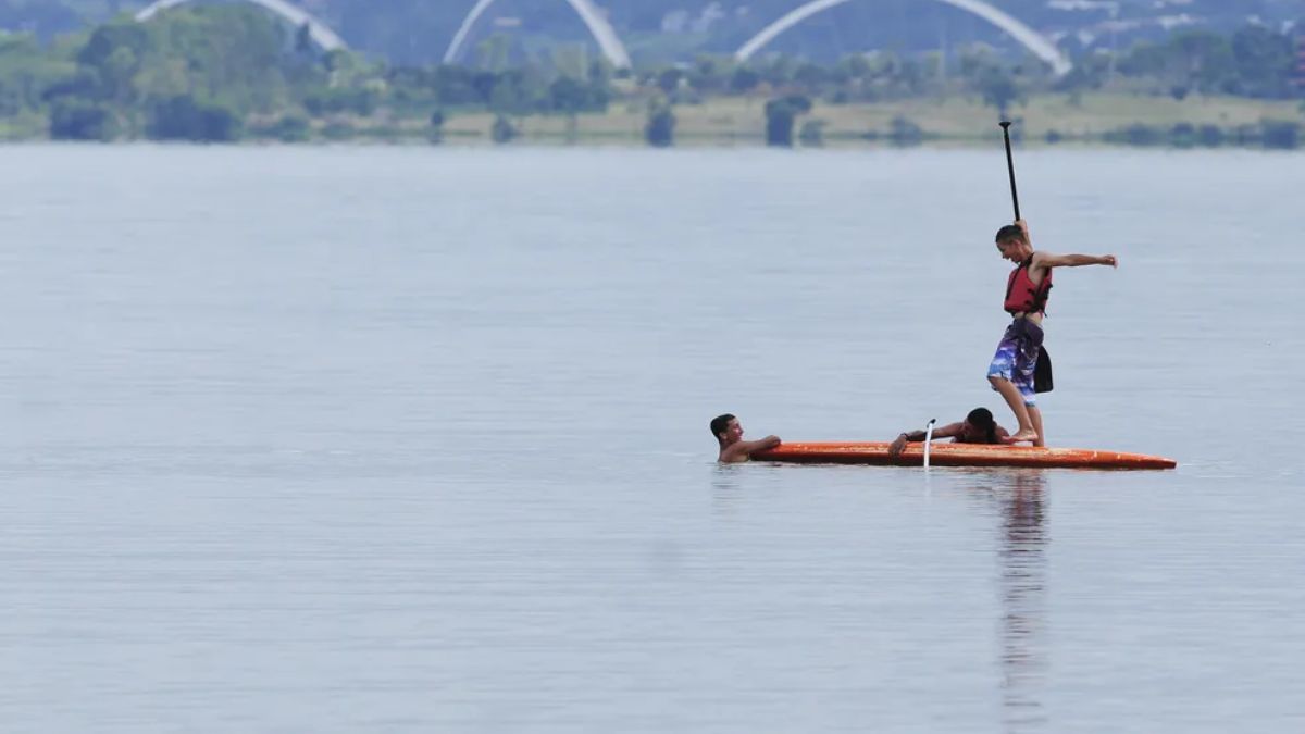 Além da função viária, o monumento transformou o Lago Paranoá em um dos pontos turísticos mais fotografados do país. Pedro Ventura/Agência Brasília