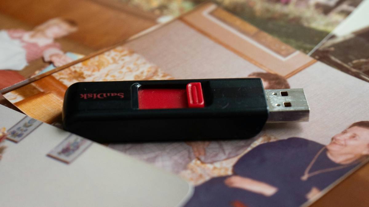 Pen Drive - Crédito: Pexels