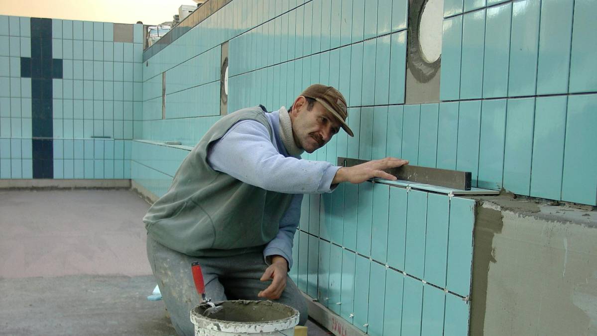 Superfícies contínuas estão mudando o visual e a rotina dentro de casa
