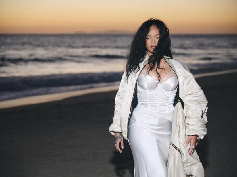 Rihanna durante gravação do clipe da música "Lift Me Up", que faz parte da trilha sonora do filme "Pantera Negra: Wakanda Para Sempre". Foto: Reprodução\Instagram