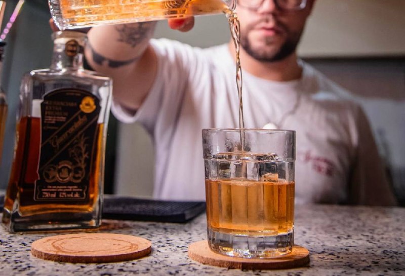Bartenders criam drinques autorais para o duelo da Cachaça Trade Fair em São Paulo /Divulgação