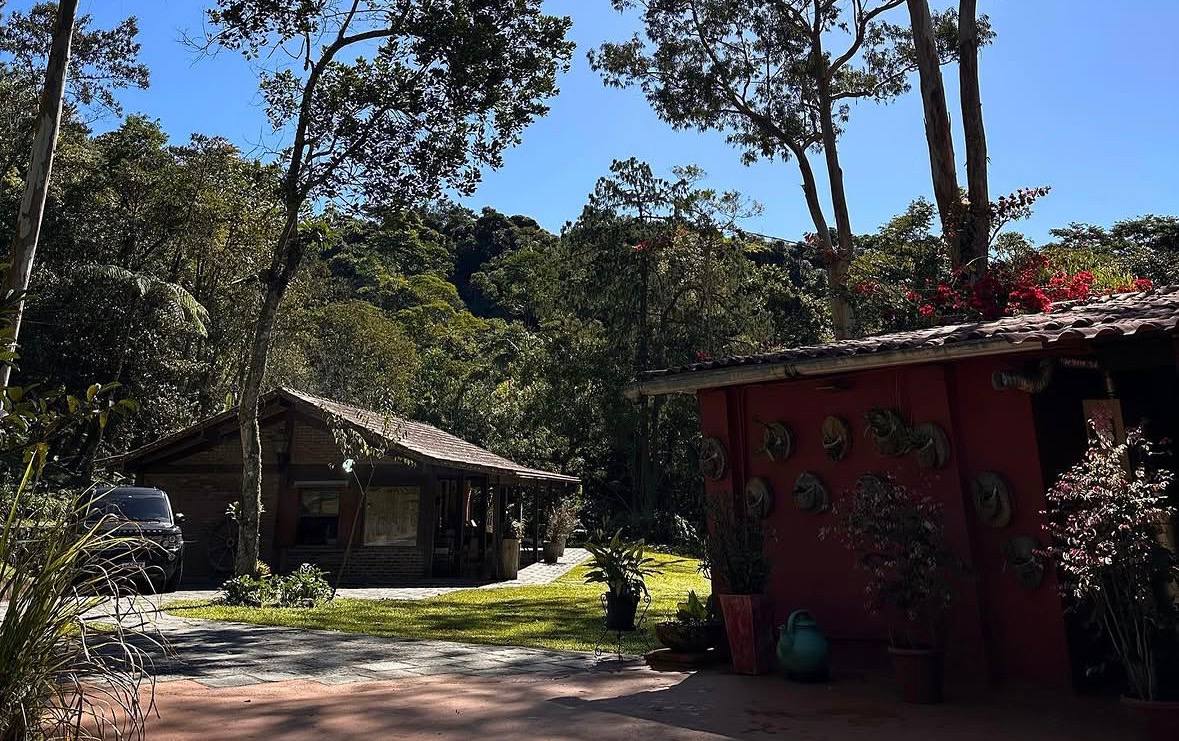 O sítio de Marcello Novaes na serra do Rio de Janeiro tem horta orgânica e muita paz /Reprodução/Instagram