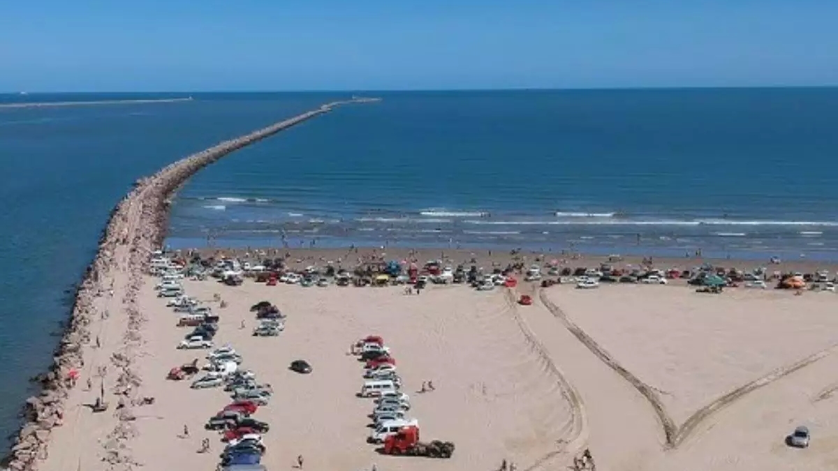 Além do recorde mundial, o local é reconhecido como o balneário marítimo mais antigo do Brasil, preservando uma história de 136 anos - (Divulgação)