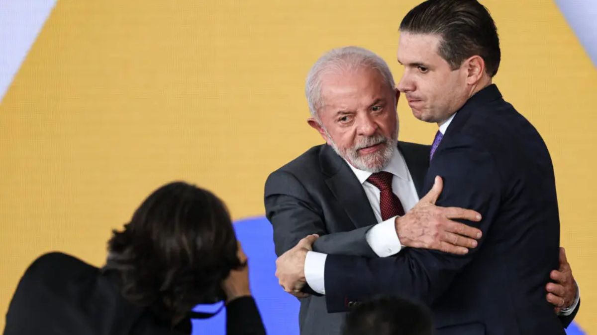 A guerra de braço do governo com deputados pelo protagonismo do fim da jornada, definiu o lado dos principais personagens (Foto: Marcelo Camargo/Agência Brasil)