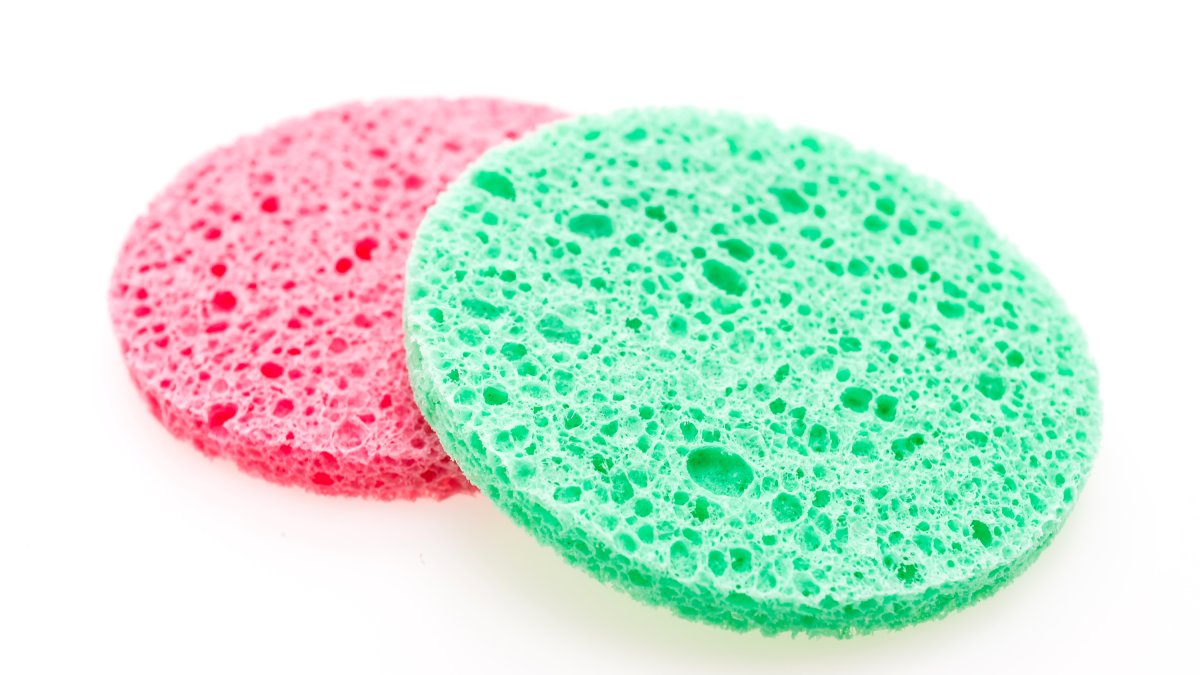 Com isso, alternativas como bucha vegetal, fibra de coco e celulose ganham espaço nas casas