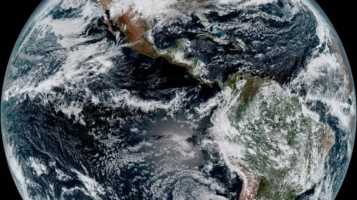 Se acontecesse hoje, uma inversão poderia afetar satélites, comunicações e o clima global (Fotos: Divulgação/NASA)