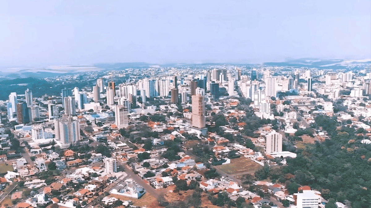 Vista panorâmica evidencia o planejamento urbano de Cascavel Prefeitura Municipal de Cascavel