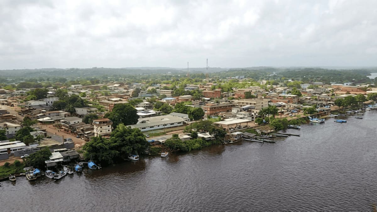 Fronteira entre Oiapoque e Guiana Francesa une América do Sul e União Europeia Reprodução (YouTube)
