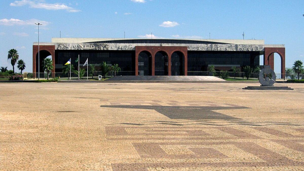 A arquitetura oficial de Palmas reforça a imagem de uma capital planejada e construída para organizar o novo estado (Foto: Prefeitura de Palmas)