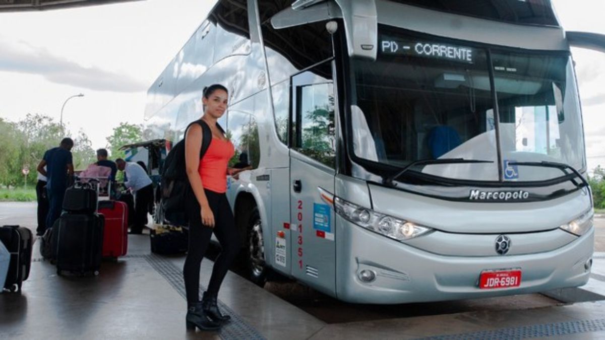 Empresas de transporte podem recusar o embarque caso a identificação do passageiro não seja feita de forma clara no momento da viagem. Reprodução/ANTT