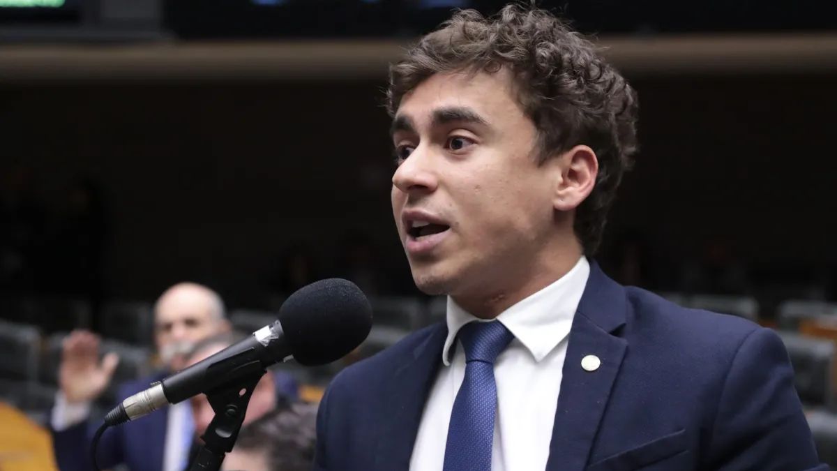 O deputado Nikolas Ferreira defende a ampliação da transparência sobre os gastos do Poder Judiciário. Bruno Spada/Câmara dos Deputados