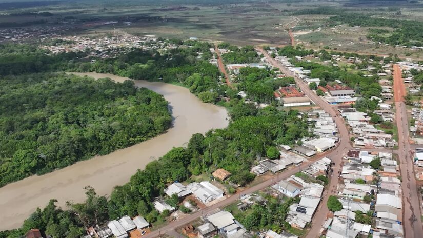 Em anos atípicos, como no ano 2000, o céu despejou quase 7.000 mm de água sobre o município, consolidando seu status de polo pluvial.