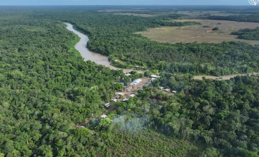 Enquanto grandes metrópoles como São Paulo registram volumes moderados, Calçoene vive sob o que especialistas chamam de uma verdadeira "cachoeira atmosférica".