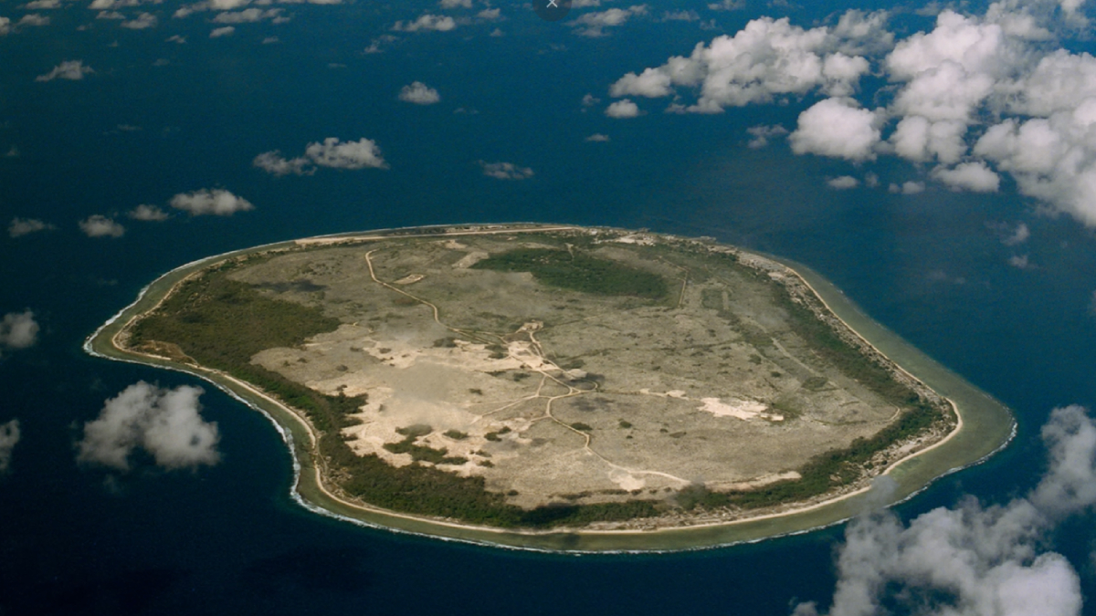 3- Nauru é um dos menores países do planeta e guarda paisagens tropicais impressionantes (Reprodução: YouTube)
