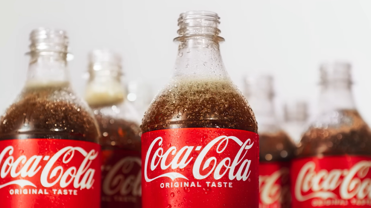 Coca-Cola passa a ocupar espaço que durante anos foi dominado pela Pepsi no Burger King (Reprodução: YouTube)