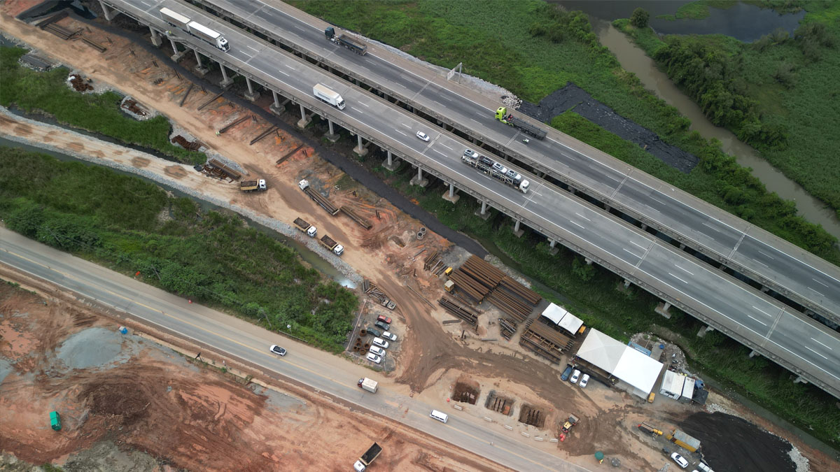 A megaobra contará com 2.003 longarinas, vigas responsáveis pela sustentação da pista. Se colocadas em sequência, elas cobririam a distância entre Suzano e o centro da capital paulista. - Formula Group/SPMAR divulgação
