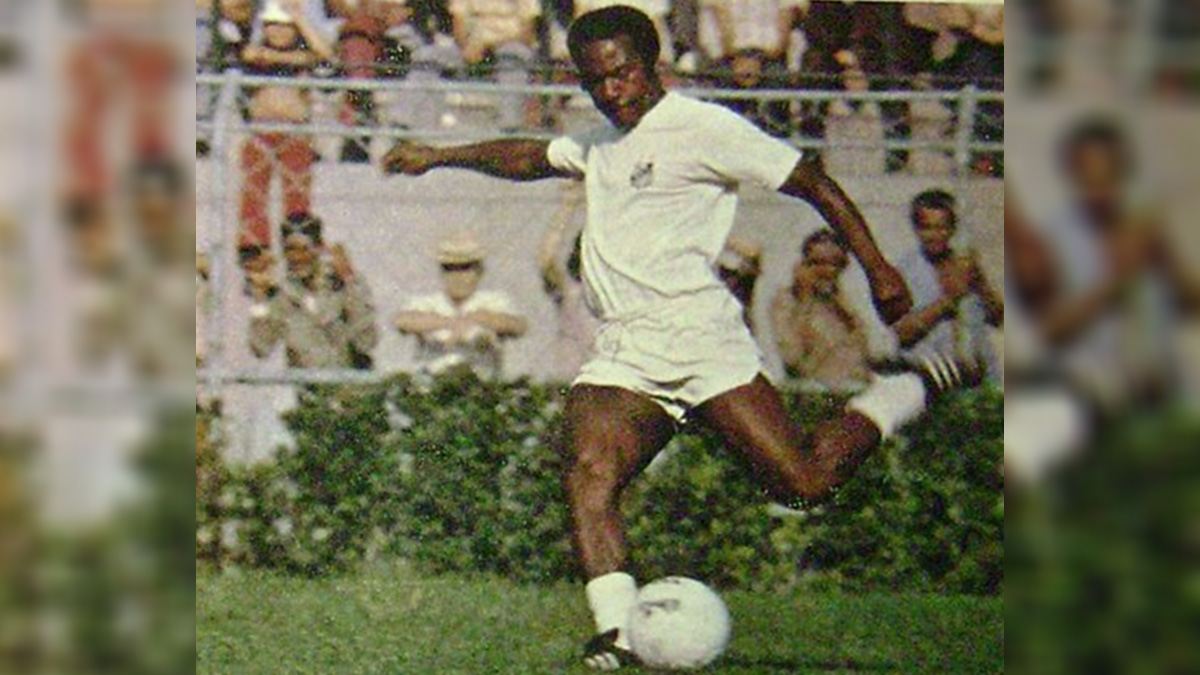 Ponta-esquerda, Edu foi descoberto pelo próprio Rei do futebol, que o levou para as categorias de base do Santos com apenas 14 anos - (Divulgação/Santos FC)