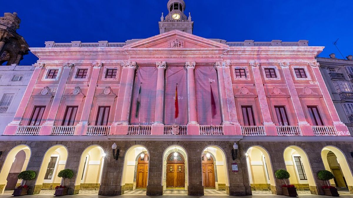 6. Prefeitura de Cádiz (Foto: Diego Delso/Wikimedia Commons)