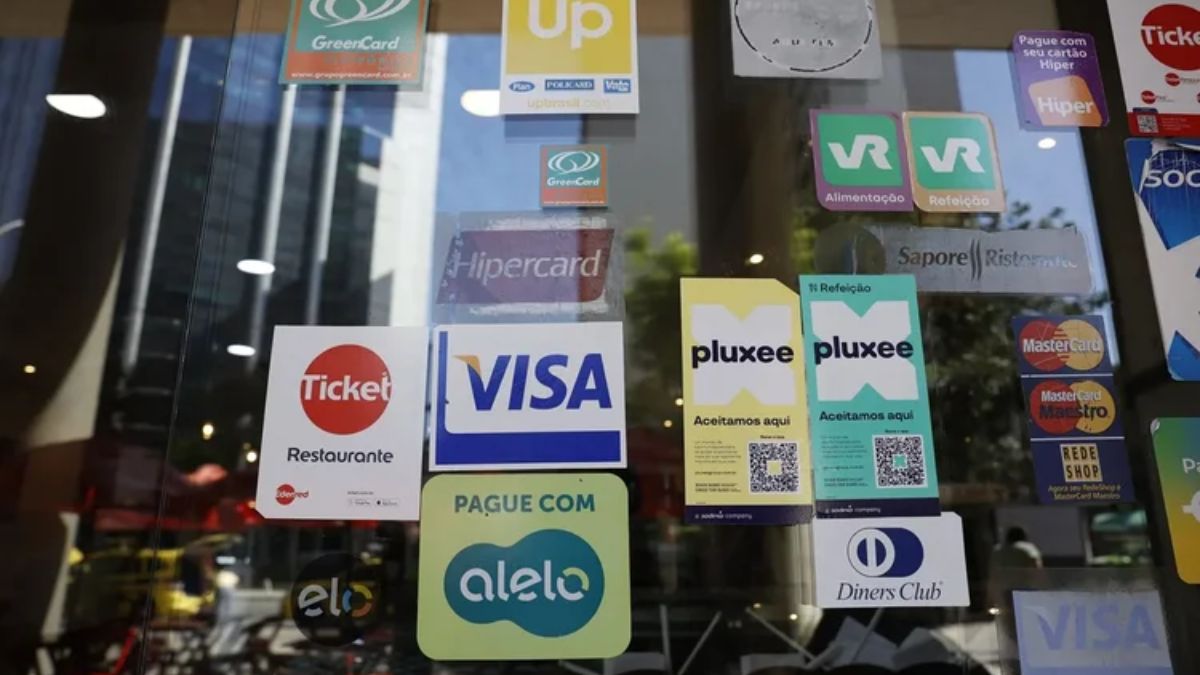 Com a interoperabilidade, o trabalhador não fica mais preso a uma única operadora ou máquina de cartão. Fernando Frazão/Agência Brasil