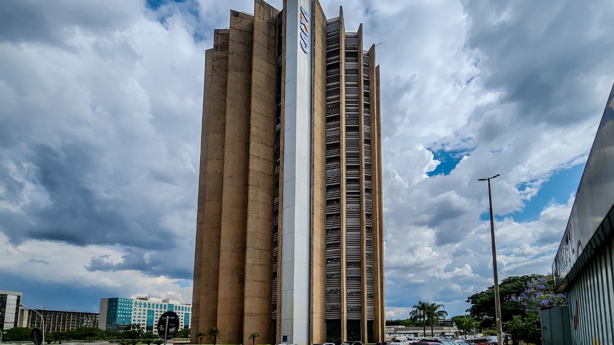 Desenvolvido em conjunto com a Caixa, novo sistema tenta reduzir o fluxo de atendimento presencial para dúvidas simples sobre o benefício. (Foto: Divulgação, Caixa Econômica Federal)
