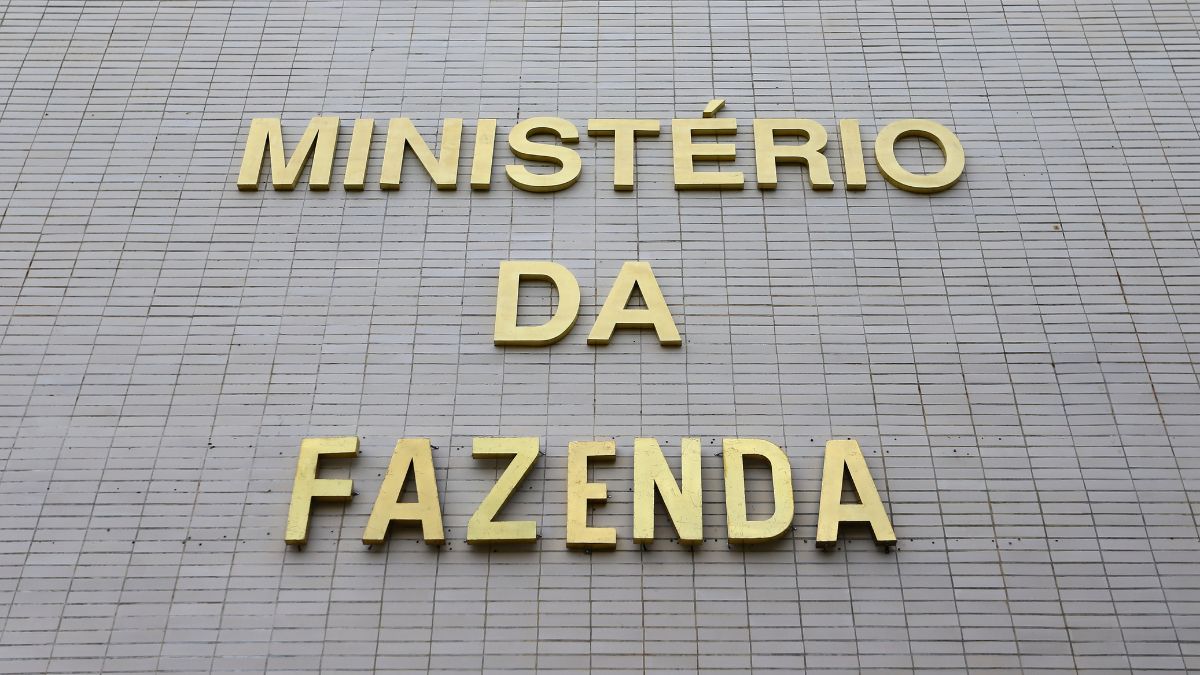 Dilema fiscal: A exigência do Centrão por cortes de impostos e encargos patronais abre uma nova frente de preocupação para o orçamento do governo federal. (Foto: Ministério da Fazenda)