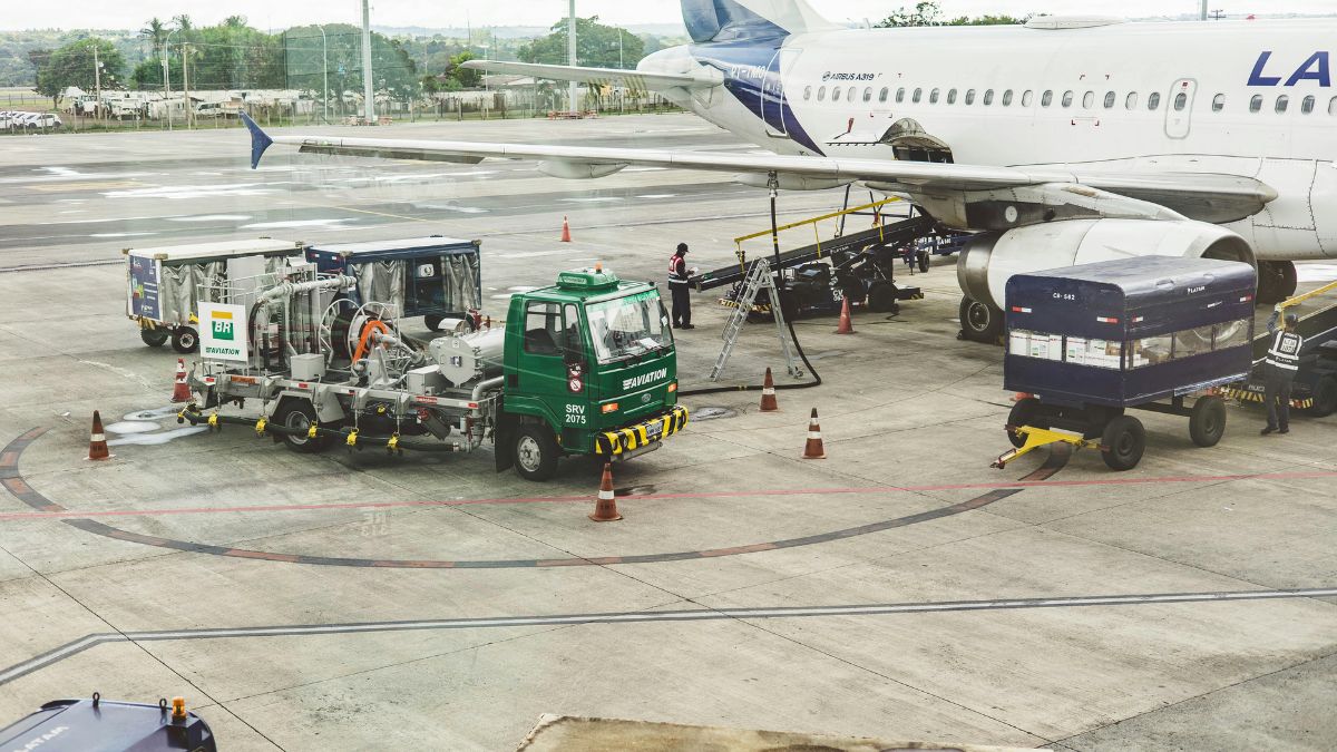 Estruturas improvisadas em locais de difícil acesso aceleram o transporte de suprimentos para o garimpo (Foto:Rrodriguesim, Pexels)
