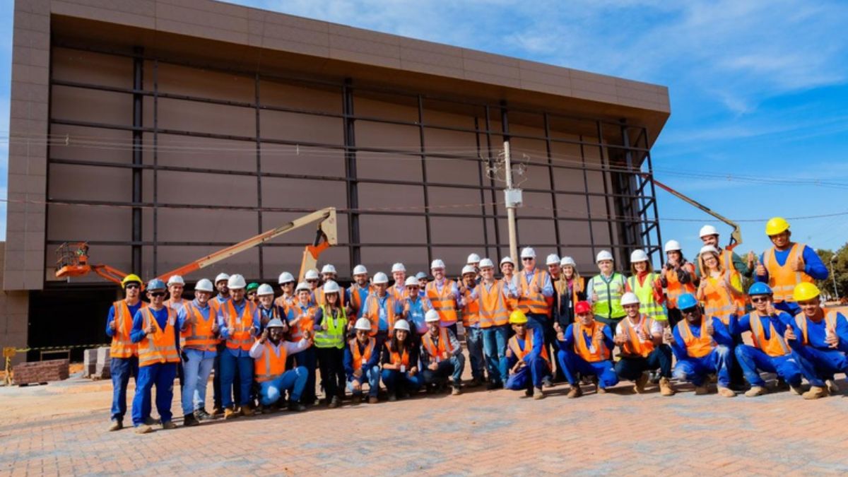 Com 650 operários na fase de obras, o novo shopping do Aeroporto de Brasília projeta gerar 2 mil empregos diretos após a inauguração. Foto: Vosmar Rosa/MPor