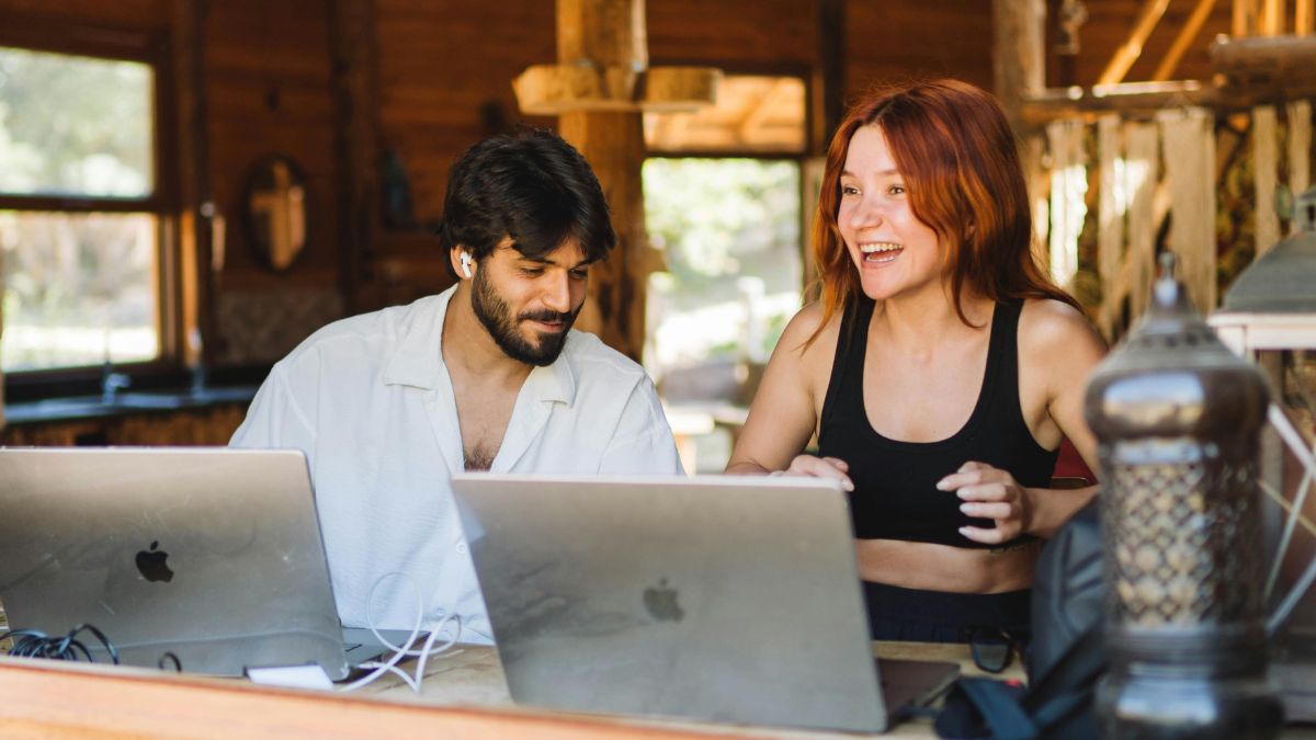 Mudanças nas regras migratórias afetam trabalhadores, estudantes e famílias que buscavam regularização após chegar ao continente (Foto: Weavehall Collective, Pexels)