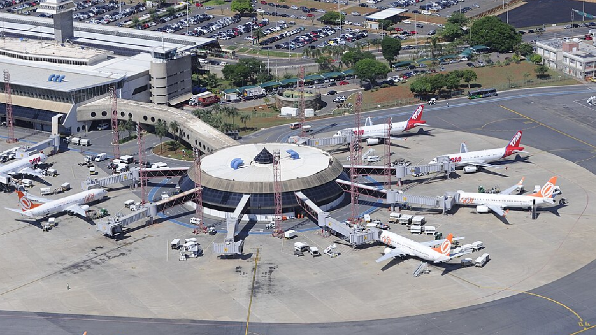5- O aeroporto de Brasília fica na última posição com menos voos domésticos (Foto: Geraldo Magela/Agência Senado)