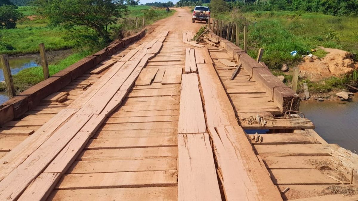 Mapeamento do DNIT: o órgão federal tem um ano para identificar e classificar as 700 estruturas em risco, definindo critérios técnicos para a substituição prioritária. Reprodução/Governo de Rondônia