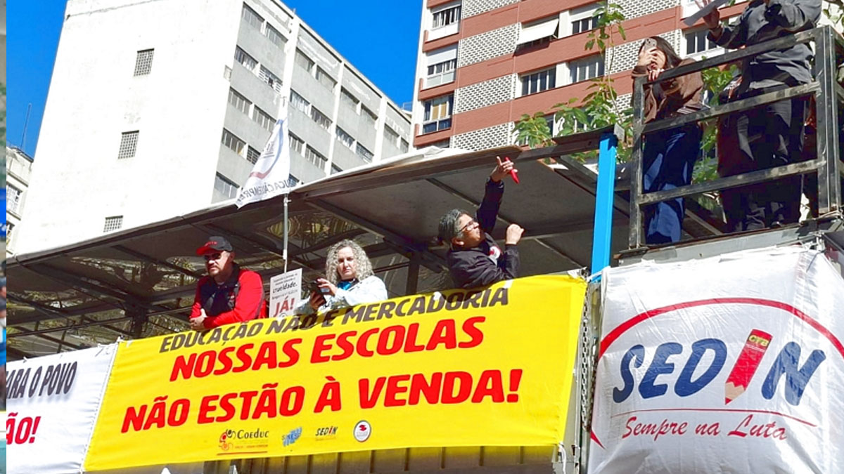O documento prevê recomposição inflacionária de 4,16% e aumento real de 10% para os profissionais da educação municipal. Divulgação/Graça Donegati/Sinpeem