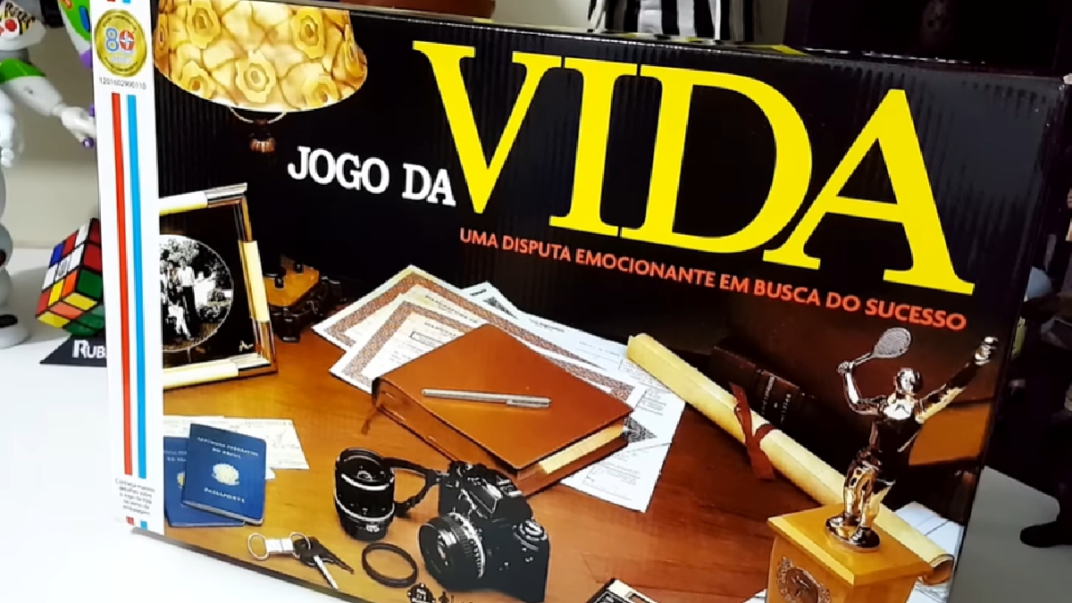 Outro gigante do segmento é o Jogo da Vida, que alcançou a impressionante marca de mais de 10 milhões de cópias vendidas.