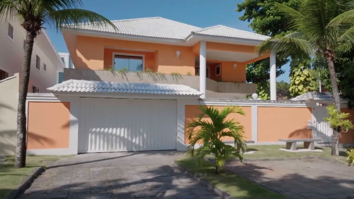 O encontro, regado a uma tradicional feijoada, revelou um lado pouco conhecido do artista: a vida pacata e familiar que mantém longe dos palcos. - (Fotos: Reprodução/TV Globo)