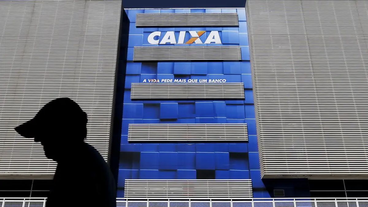 Como agente operador do fundo, a Caixa fornece as informações que a Receita Federal utiliza para conferir os dados enviados pelos brasileiros. A divergência entre o banco e a declaração trava o processamento do imposto. Marcelo Camargo/Agência Brasil