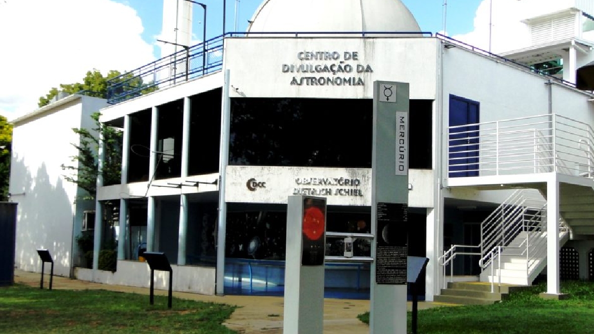 Para quem não se importa em dirigir um pouco mais (cerca de 4 horas da Capital), o Observatório Dietrich Schiel, no campus da USP em São Carlos, oferece um diferencial imbatível: formação acadêmica acessível - (Mariana Maia Veronesi/Observatório Dietrich Schiel/CDCC/USP)