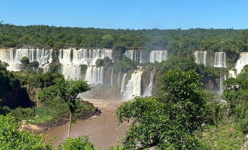 Animais silvestres que habitam a região correm o risco de ingerir resíduos deixados por turistas. Foto: Daniel Villaça/Gazeta de S. Paulo