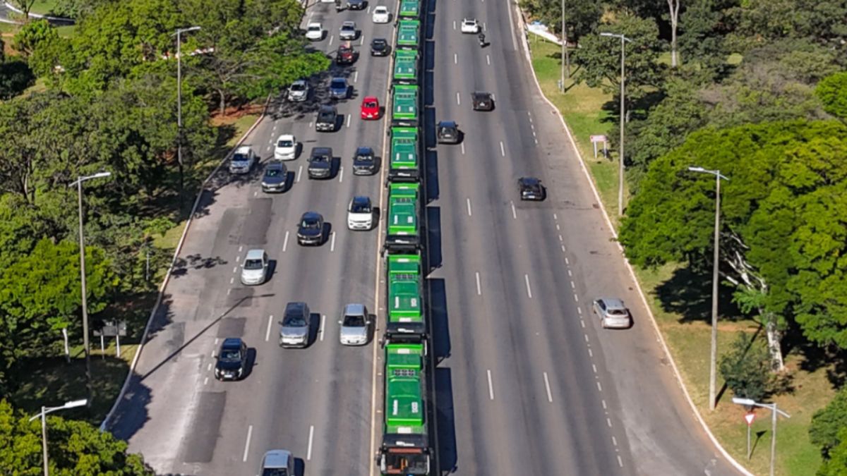 Vista aérea mostra a integração dos novos ônibus elétricos, que cobrirão rotas do Plano Piloto, Sobradinho, Planaltina e Lago Norte. Paulo H. Carvalho/Agência Brasília