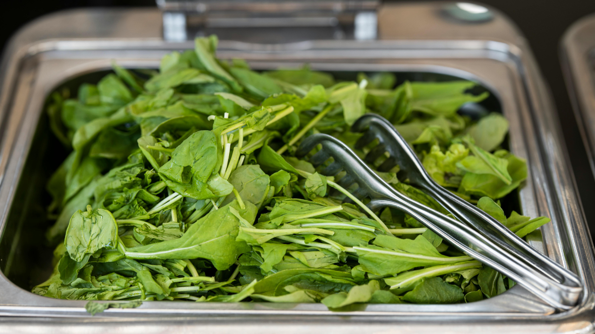 Com crescimento rápido, a rúcula virou queridinha de quem busca alimentação saudável (Foto: Pexels)