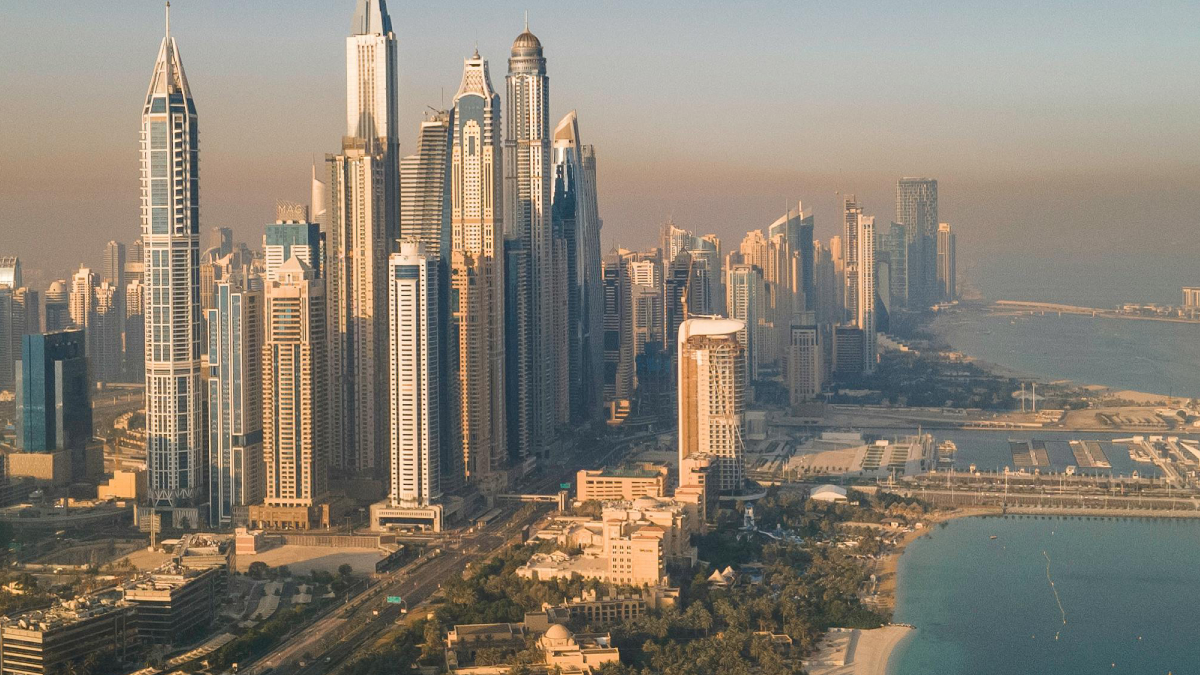 Emirados Árabes Unidos impressionam pelo luxo e arquitetura futurista (Foto: Pexels)