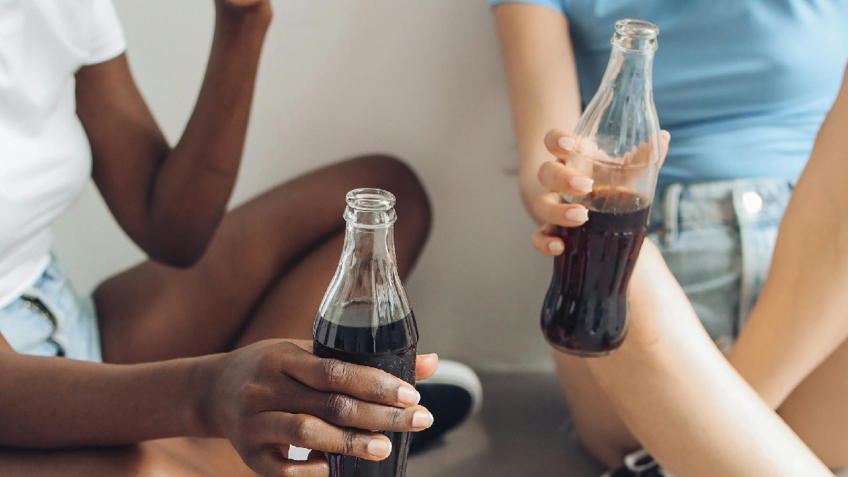 Bebidas sem açúcar ganharam fama de opção saudável, mas descoberta preocupa especialistas (Foto: Pexels)