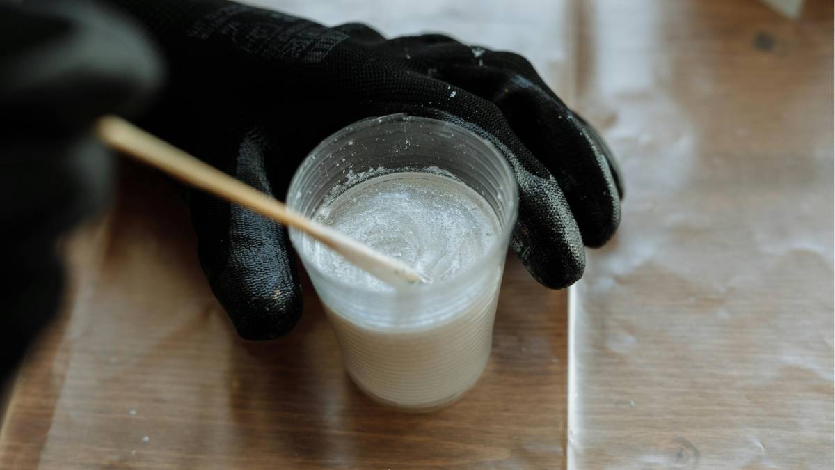 A mistura com bicarbonato é simples, e começa a ganhar destaque nas redes