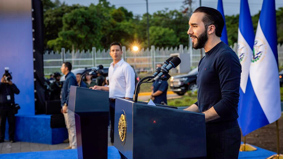 2- Nayib Bukele segue entre os líderes mais populares da região com foco em segurança pública e combate às gangues (Foto: PresidenciaSV/ Wikimedia Commons)