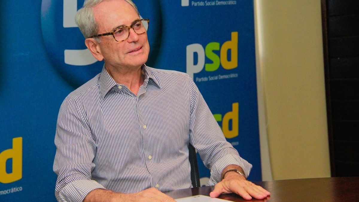 Antes de erguer um império que movimenta bilhões de reais, o empresário iniciou sua carreira no comércio vendendo seguros de vida. Reprodução/PSD